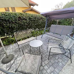 Entire With Private Garden Near Milan And - Free Parking - Family Friendly Appartement